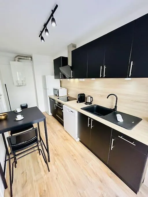 Apartment L'Heliodore, Apt 4 Prs Standing, Clim, Parking Antibes